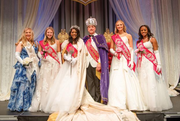  Katherine Colley (Grand Duchess), Sarah Foxworth (2nd Lady in Waiting), Queen Christianna McAfee, King Mark Fertitta, Hanna Jenkins (1st Lady in Waiting) and Morgan Miles (3rd Lady in Waiting)