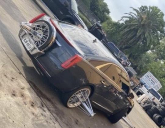 Suspect vehicle