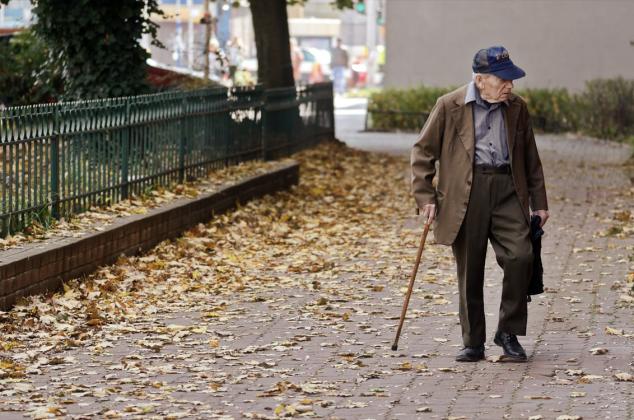 Scammers target senior population