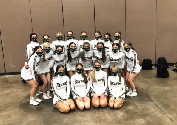Little Cypress Mauriceville cheerleaders