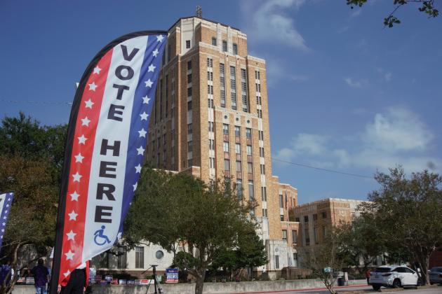 Voters can cast their ballots at the Jefferson County Courthouse