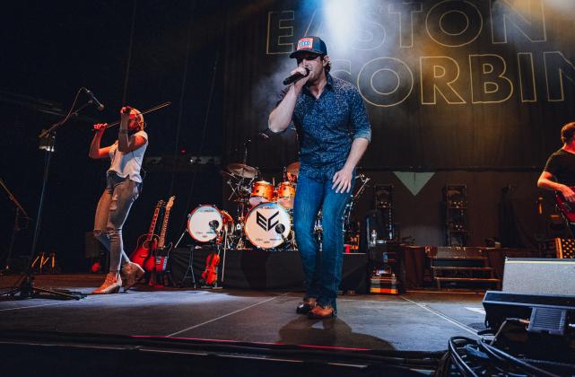 Easton Corbin (Photo by Chad Cooper)