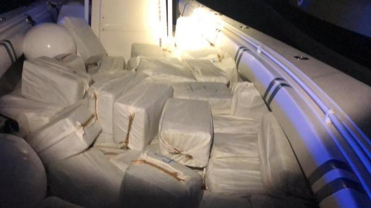 El Salvadoran Navy drug bust