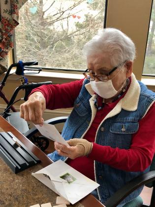Seniors receive Valentine's from community supporters