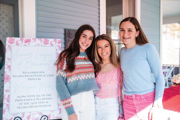 Lili Ross, Taylor Stewart and Abigail Hickman
