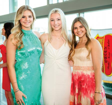 Ava Isabel, Vaille Crenshaw and Olivia Daleo