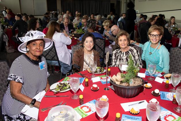 Dora Nisby, Pat Klein, Betty Clarke and Norma Sampson