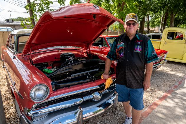 Robert Fox (1953 Ford Crestline Victoria)