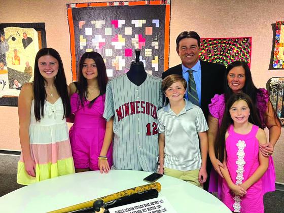 Payton, Presley, Reid, Jason, Annie and Parker Tyner