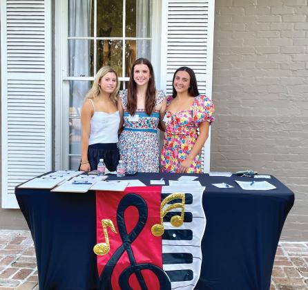 Lila Oxford, Madelyn Byrnes and Macy Briggs