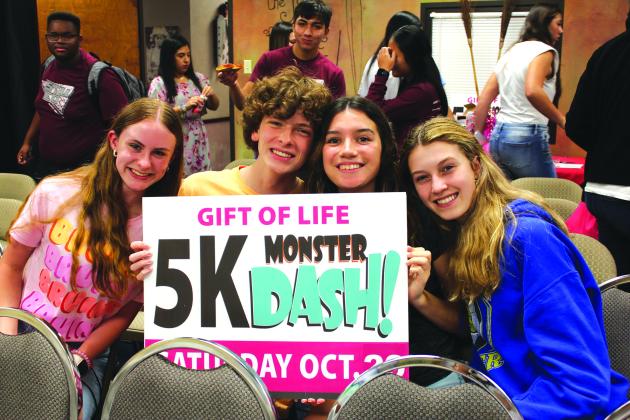 Gift of Life Youth Council members 