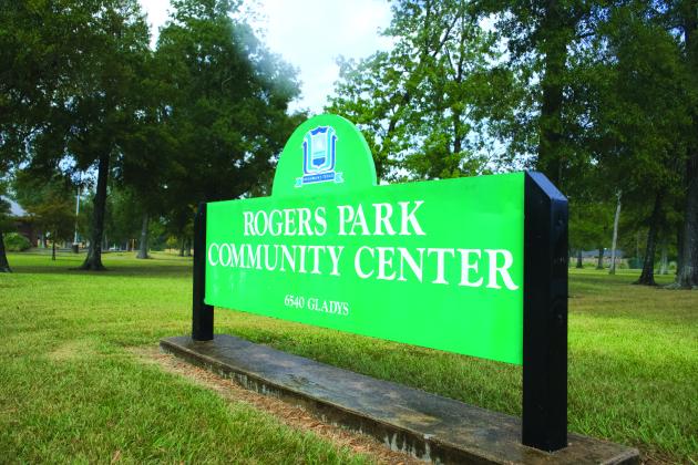 Rogers Park sign 