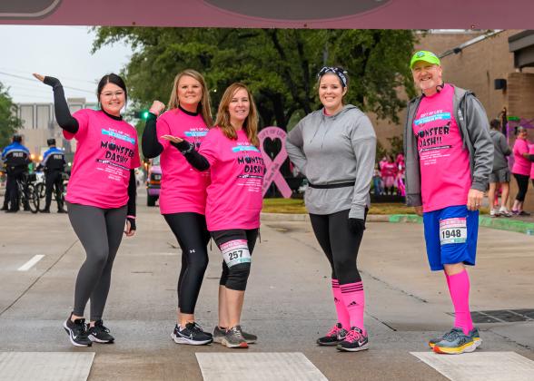 'Gift of Life Julie' Richardson Procter 5K Ribbon Run Monster Dash (Photo by Tim Sudela)