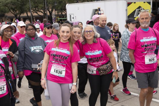 'Gift of Life Julie' Richardson Procter 5K Ribbon Run Monster Dash (Photo by Brandon Gouthier)
