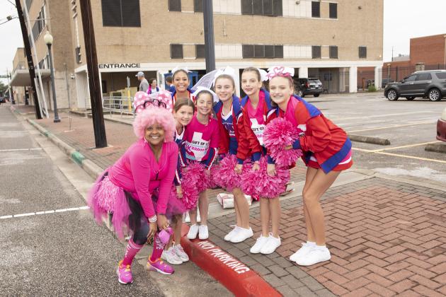 'Gift of Life Julie' Richardson Procter 5K Ribbon Run Monster Dash (Photo by Brandon Gouthier)