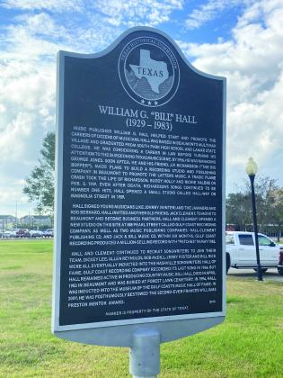 Historical marker at 88 Pearl Street