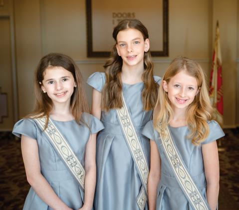 Layla Olson, Ali Clare Low and Tinsley Williams