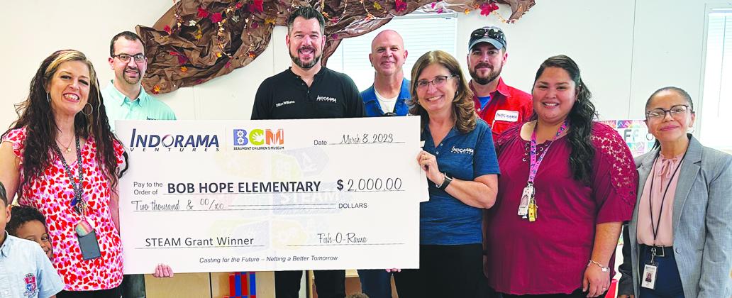  STEAM grant winner Yolyanne Milich and Bob Hope Elementary accept $2,000 courtesy of Indorama Ventures and Beaumont Children’s Museum.