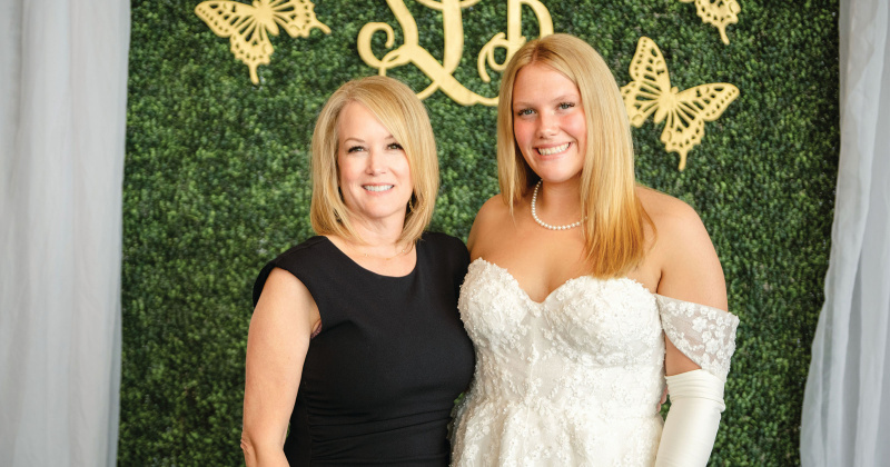 Kelly Henry and Hannah Henry