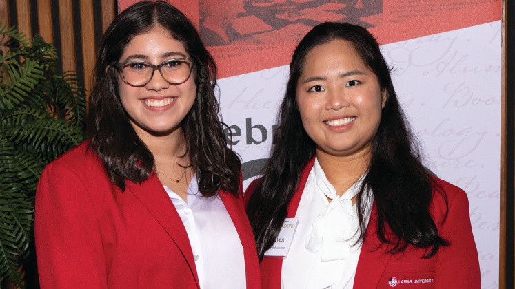 Sarah Barboza and Vy Nguyen