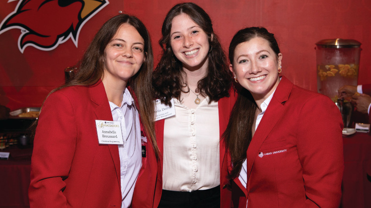 Annabelle Broussard, Natalia Doiron and Madison Taylor