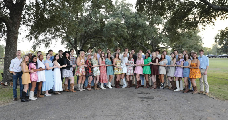 Symphony League Debs and Escorts