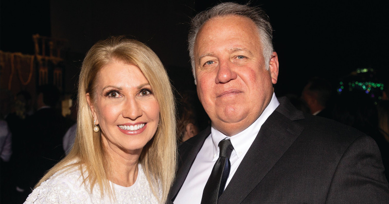 Robin and Lynn Johnson (Baptist Hospital Foundation’s ‘La Soirée’, January 2023)