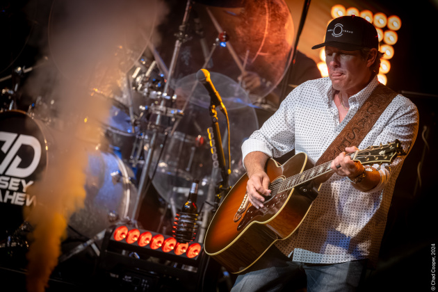 Casey Donahew Band (Photo by Chad Cooper)
