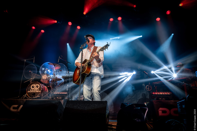 Casey Donahew Band (Photo by Chad Cooper)