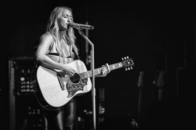 Ashley Cooke (Photo by Chad Cooper)
