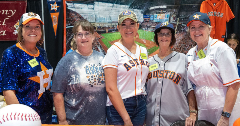 Kelly Wakefield, Tinna Blacksher, Lindsey Guidry, Jeanne Rodgers and Kristen Fuller