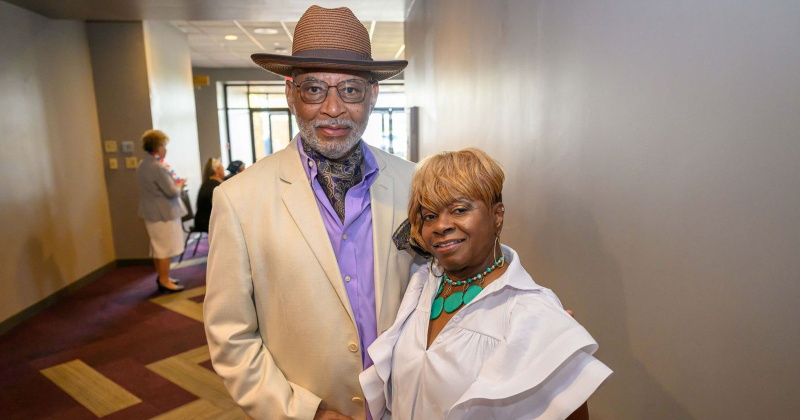 James and Linda Appling
