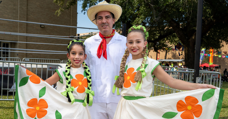 Sofia Diaz, Roberto Diaz and Abigail Mondello