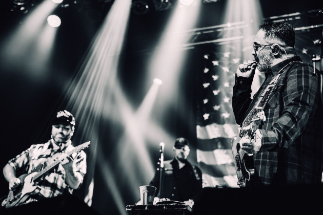 Aaron Lewis (Photo by Chad Cooper)