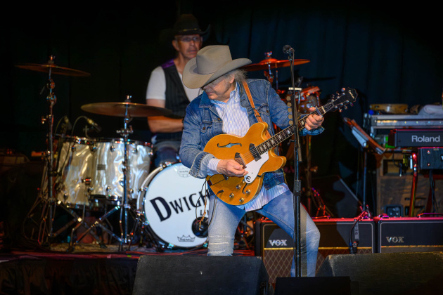 Dwight Yoakam (Photo by Chad Cooper)