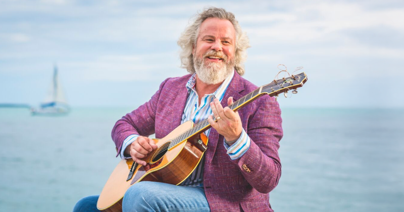 Robert Earl Keen