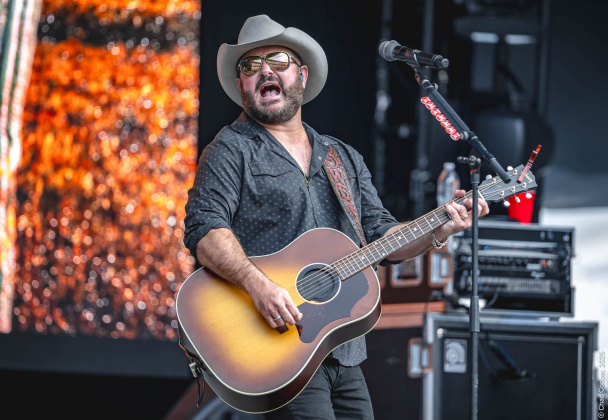 Wade Bowen (Photo by Chad Cooper)