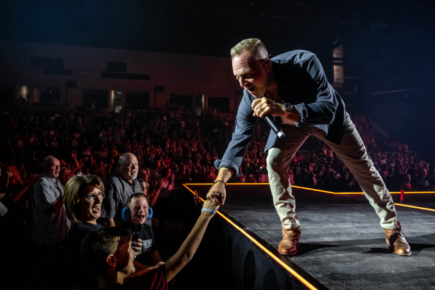 Matthew West (Photo by Chad Cooper)