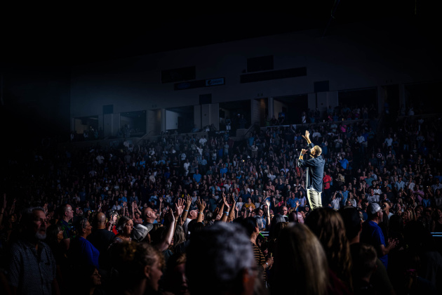 Matthew West (Photo by Chad Cooper)