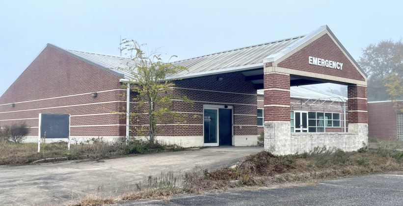 Emergency exit to the vacant Silsbee Doctors Hospital on FM 418. Photo by Dannie Oliveaux