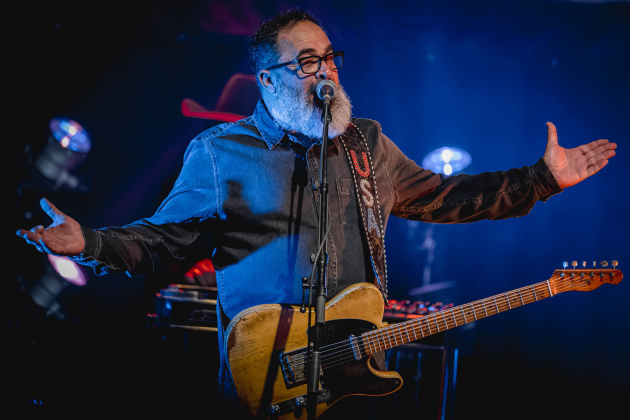 Aaron Lewis (Photo by Chad Cooper)
