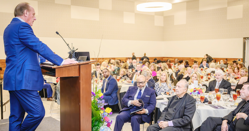 Ed Keller addresses Wayne A. Reaud Excellence in Education Award Gala attendees